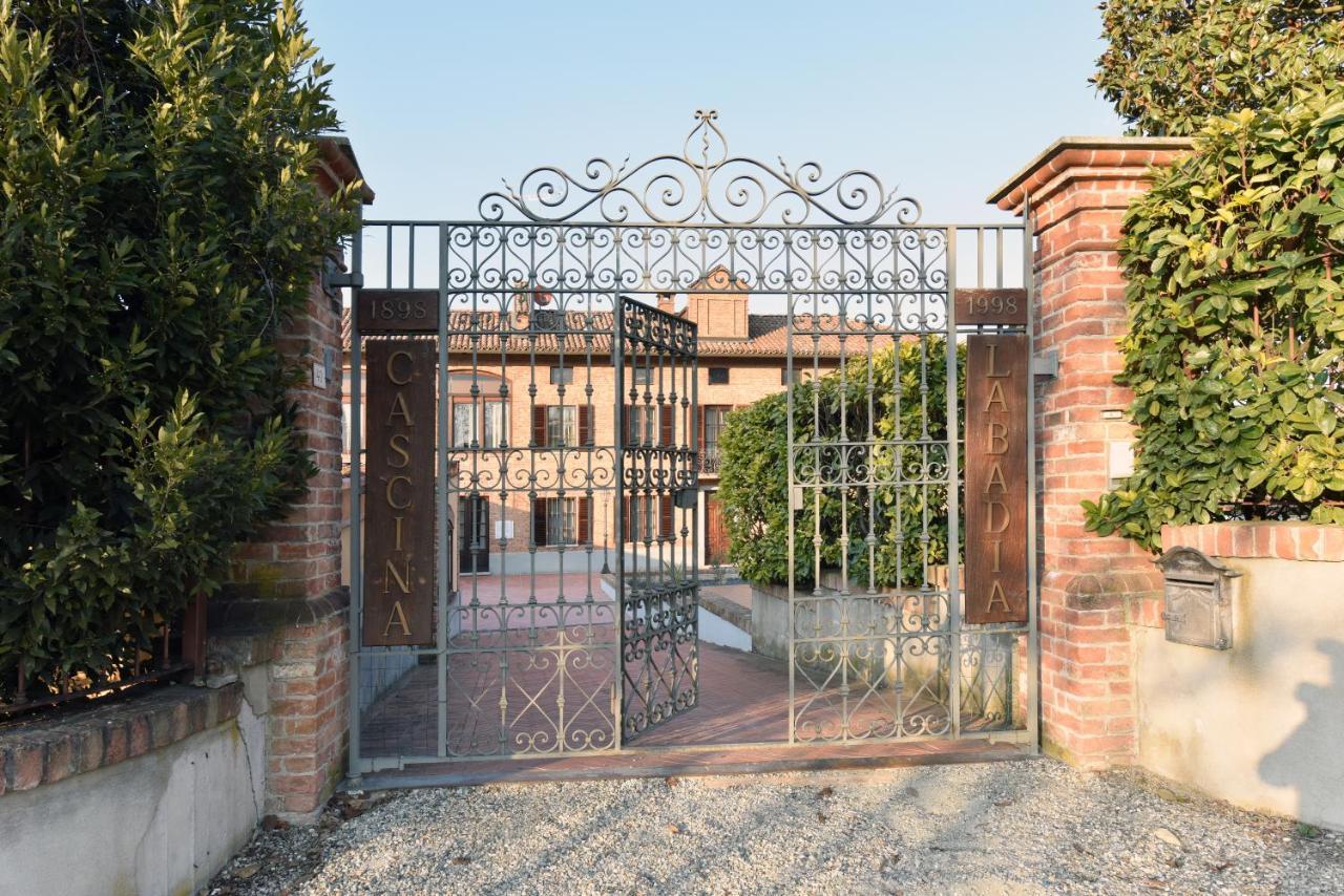 Bed and Breakfast Cascina La Badia à Montegrosso dʼAsti Extérieur photo