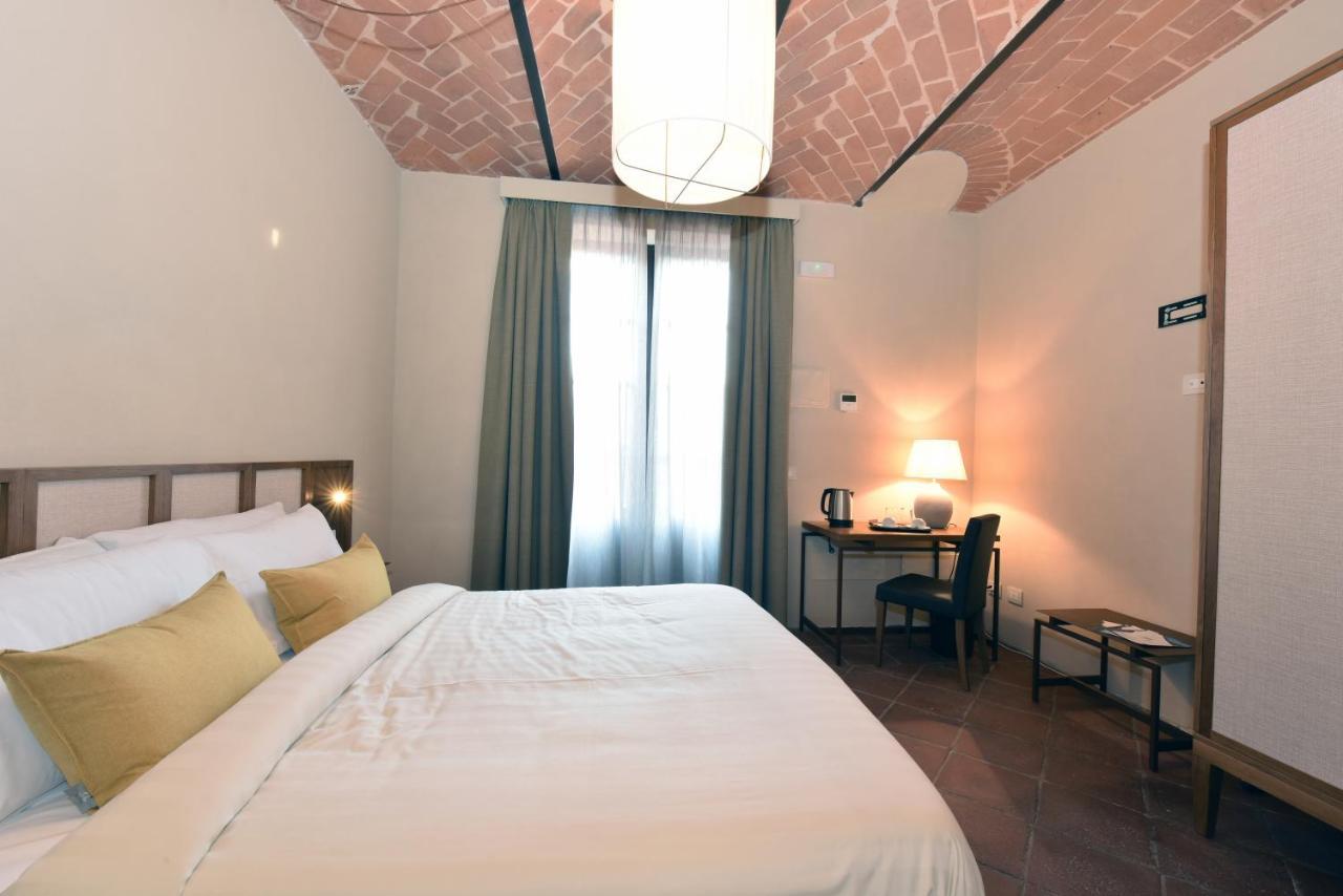 Bed and Breakfast Cascina La Badia à Montegrosso dʼAsti Extérieur photo