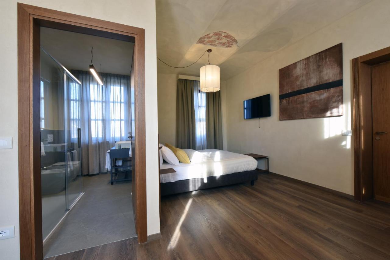 Bed and Breakfast Cascina La Badia à Montegrosso dʼAsti Extérieur photo
